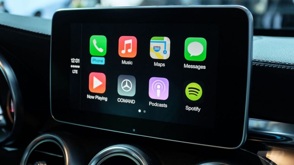 How Does The Apple CarPlay work